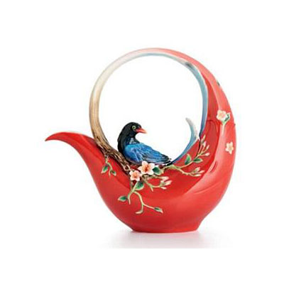 Joyful Magpie teapot